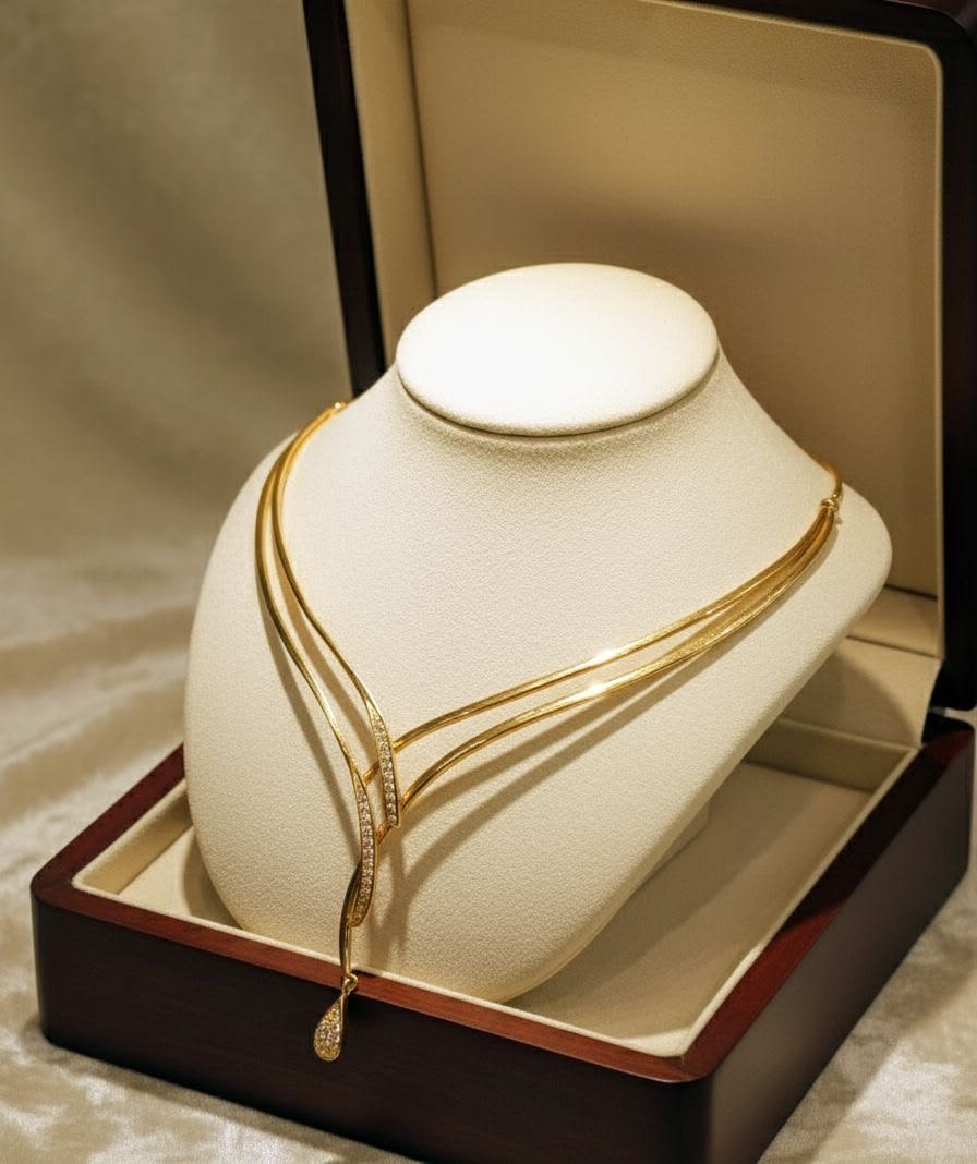 Elegant Layered V-Shaped Diamond Necklace - Image 2